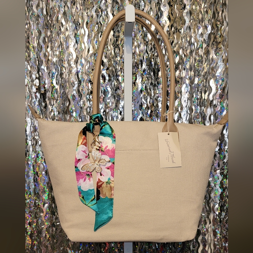 Universal Thread Beige Tote Bag w/ Tulip Or Butterfly Bag Charm - Picture 6 of 13